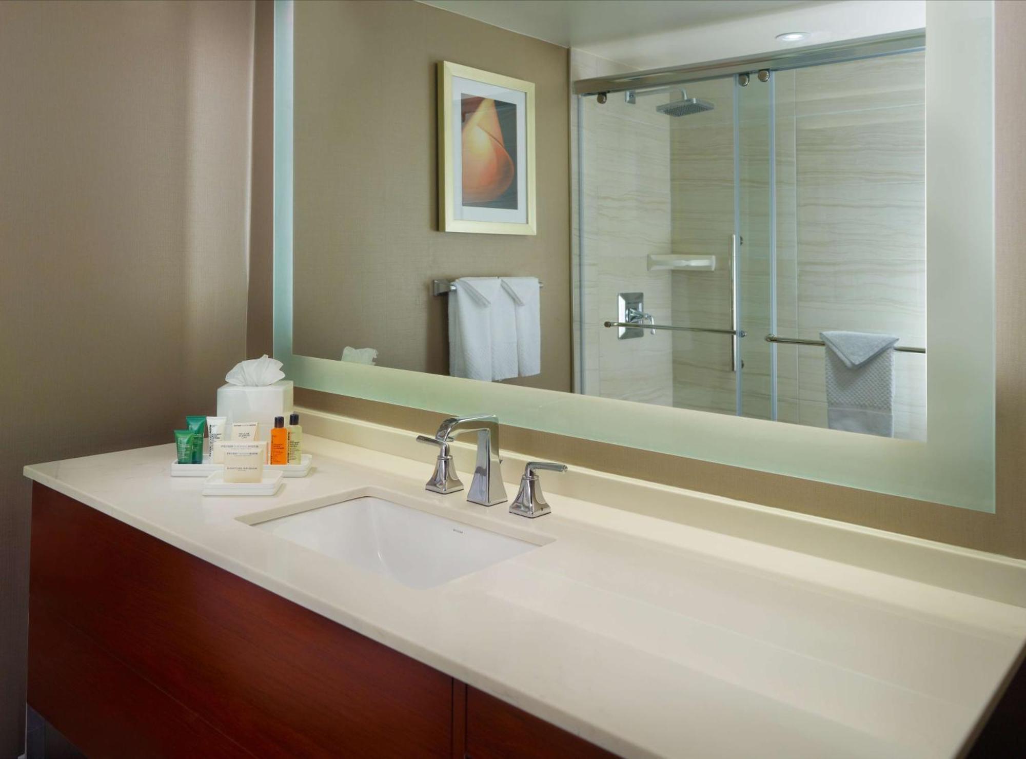 מלון נורקרוס Hilton Atlanta Northeast מראה חיצוני תמונה