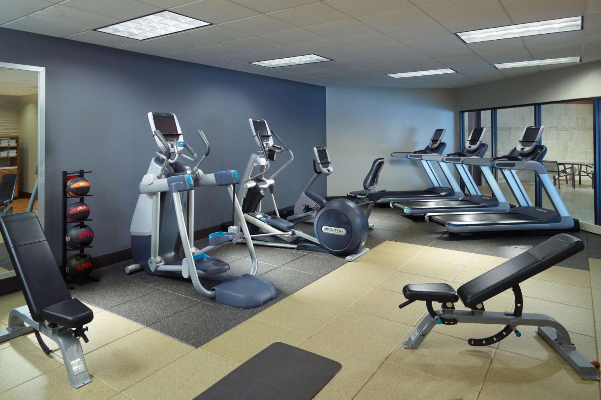 מלון נורקרוס Hilton Atlanta Northeast מראה חיצוני תמונה