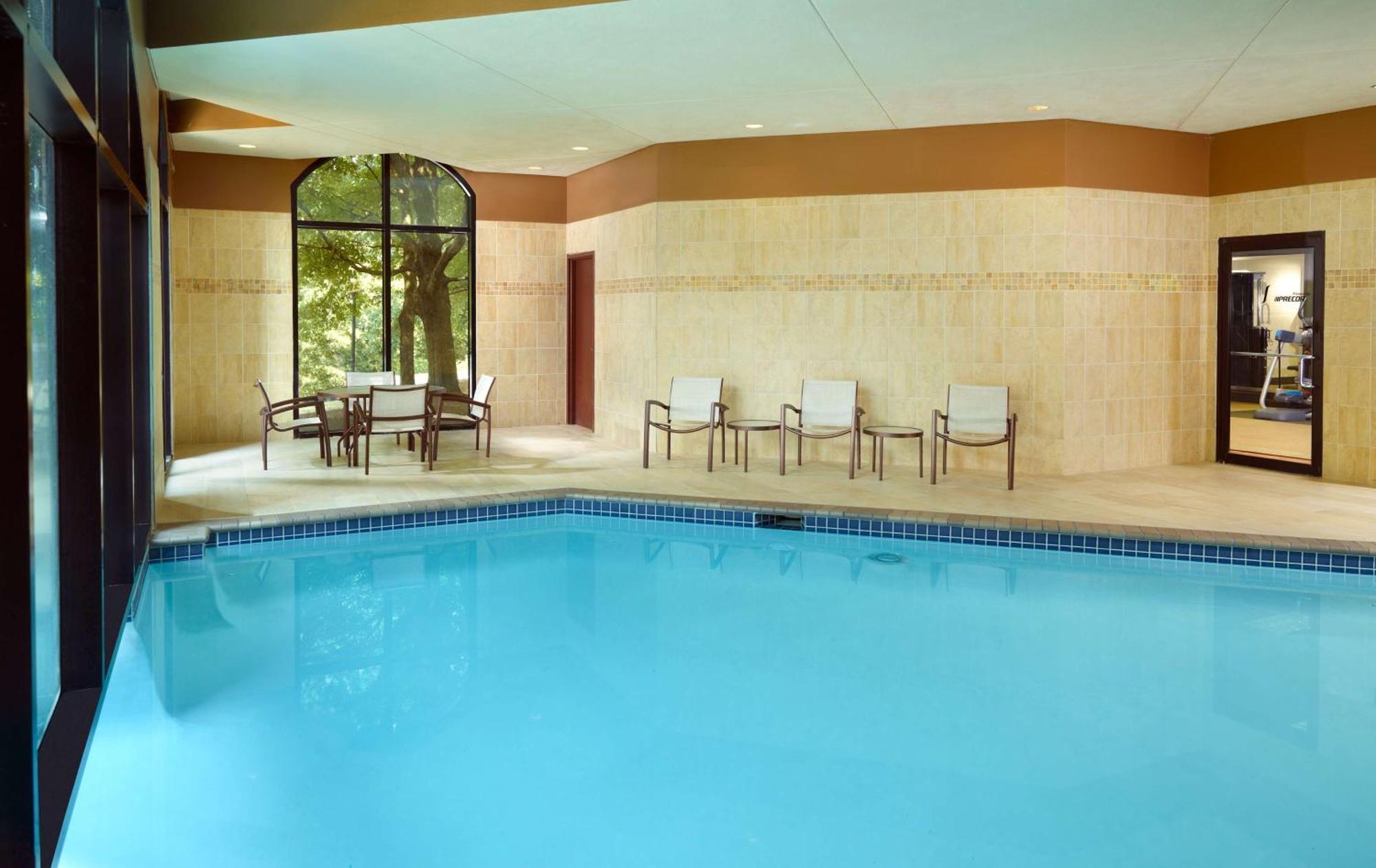 מלון נורקרוס Hilton Atlanta Northeast מראה חיצוני תמונה