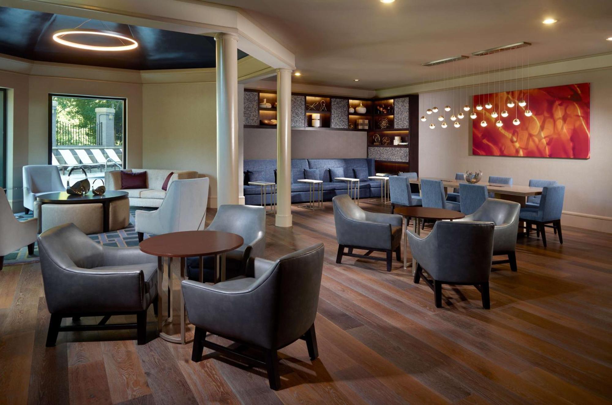 מלון נורקרוס Hilton Atlanta Northeast מראה חיצוני תמונה