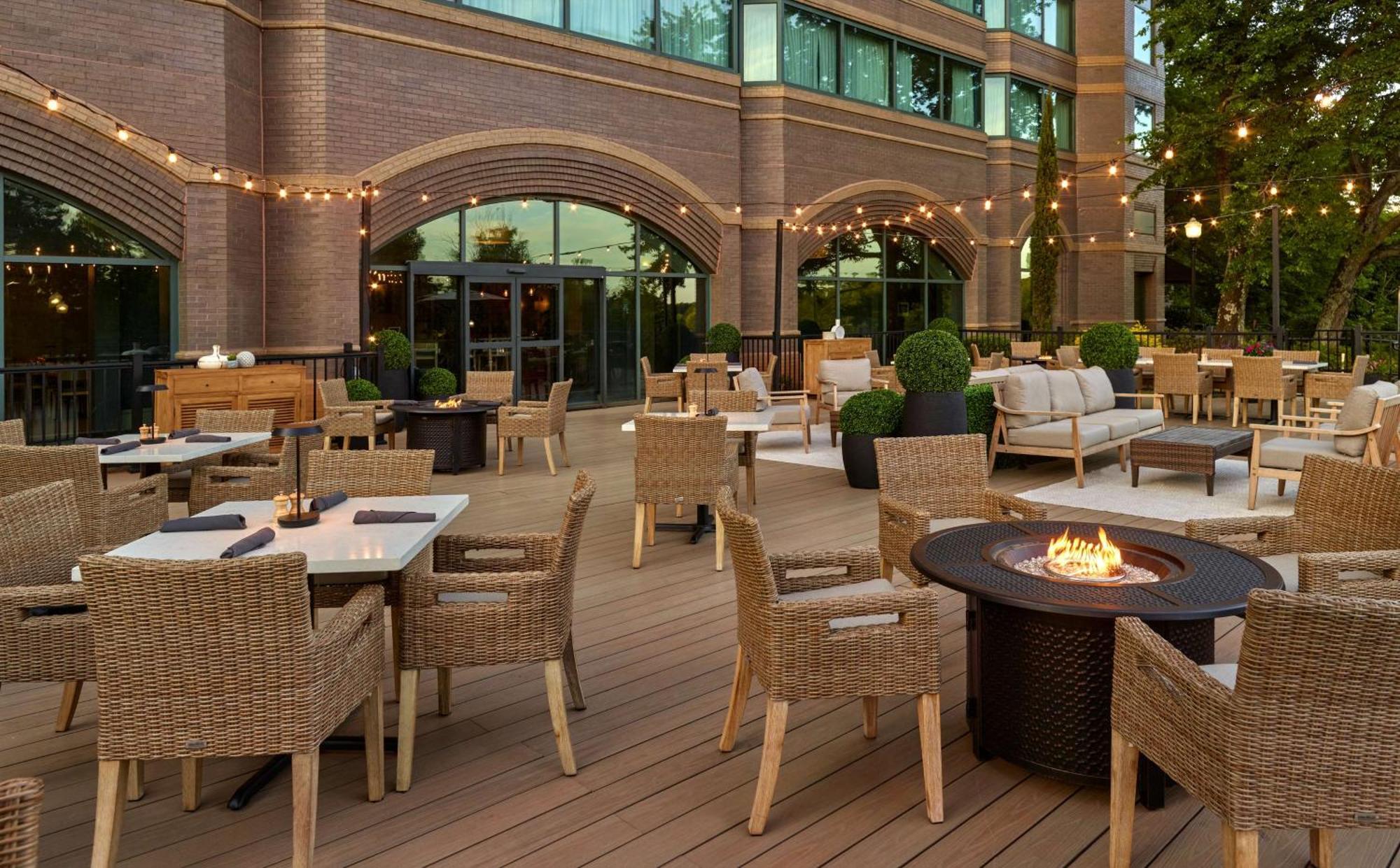 מלון נורקרוס Hilton Atlanta Northeast מראה חיצוני תמונה