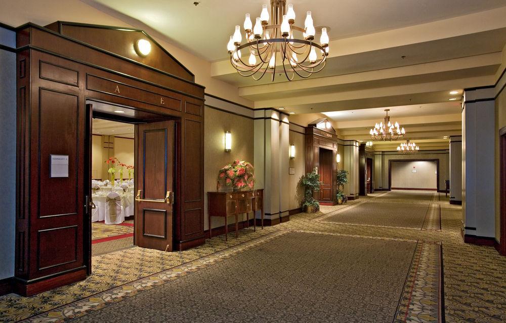 מלון נורקרוס Hilton Atlanta Northeast מראה חיצוני תמונה